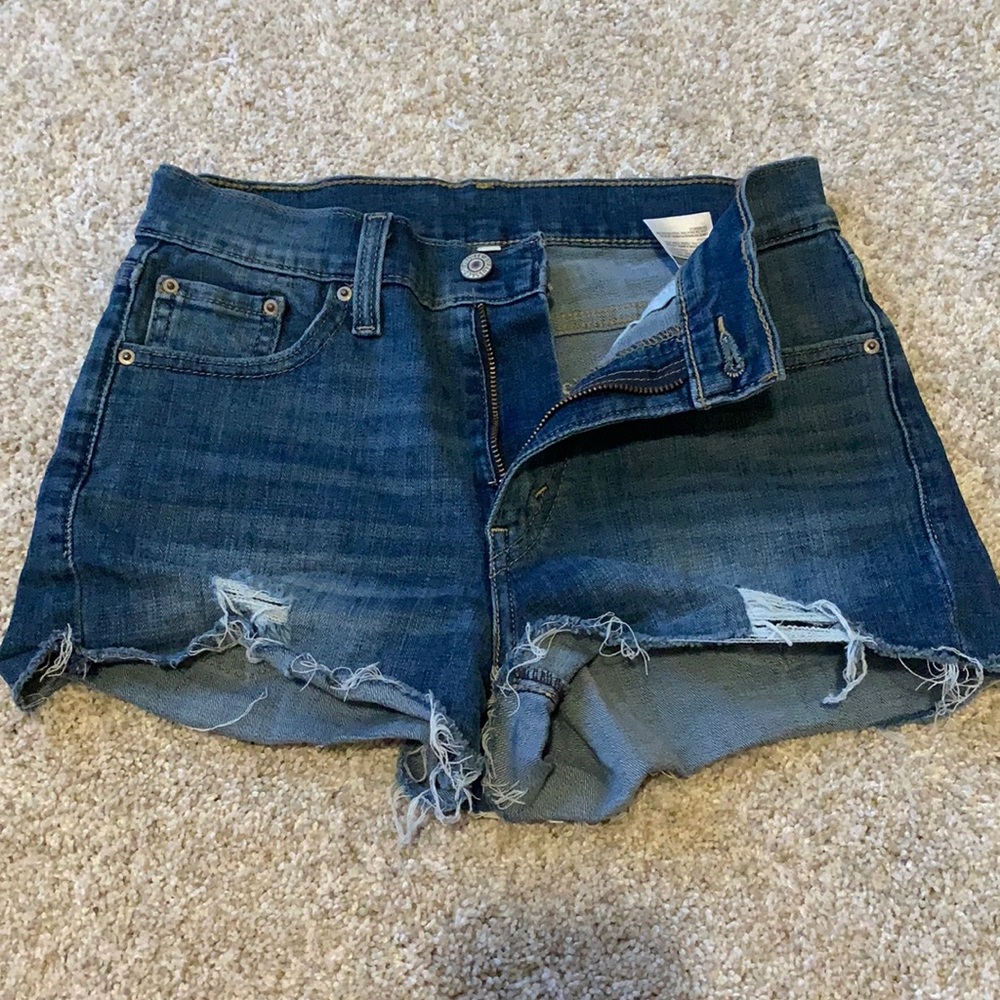 Levi’s high waisted shorts